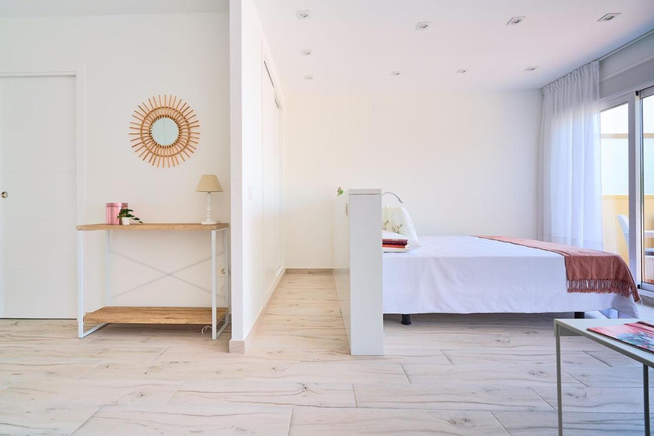 Apartemen Lovely Golondrinas - 1ª Linea De Playa - Urb Privada Marbella